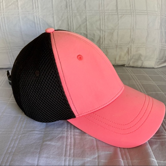 Zyia Pink Luxe Hat - Picture 3 of 10